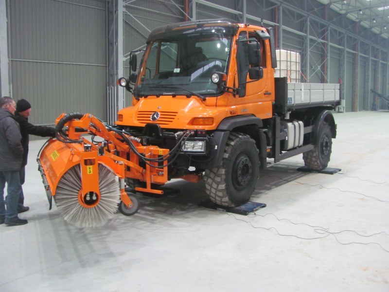 Măturător PRONAR ZM-S25